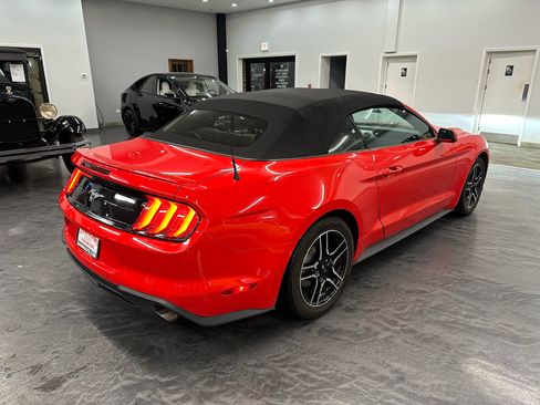 Used 2023 Ford Mustang Premium image 5