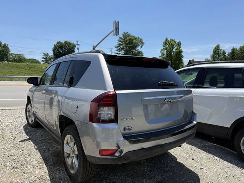 Used 2015 Jeep Compass Sport w/ Power Value Group AWD/4WD image 3