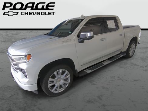 Certified 2023 Chevrolet Silverado 1500 High Country w/ High Country Premium Package AWD/4WD image 1