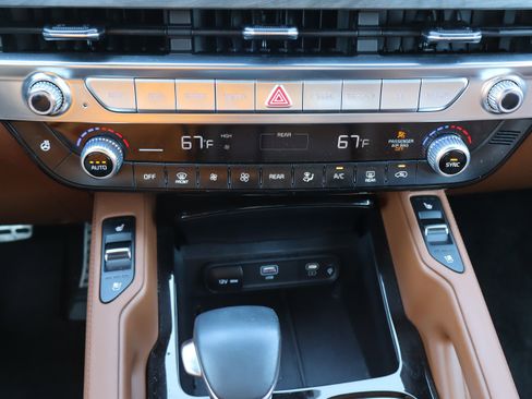 Used 2024 Kia Telluride SX Prestige X-Line AWD/4WD image 29