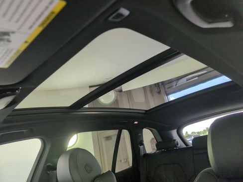 New 2026 BMW X5 sDrive40i w/ Premium Package image 12