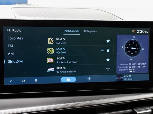 Used 2025 Hyundai Santa Fe SEL FWD image 3