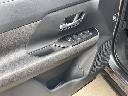 New 2026 Nissan Kicks SV w/ Cold Weather Package FWD image 33