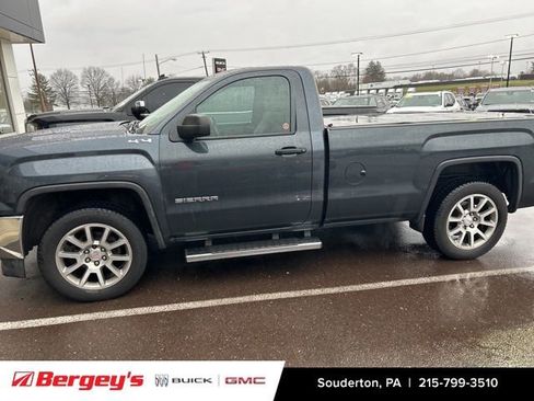 Used 2018 GMC Sierra 1500 4x4 Regular Cab w/ Sierra Convenience Package image 2