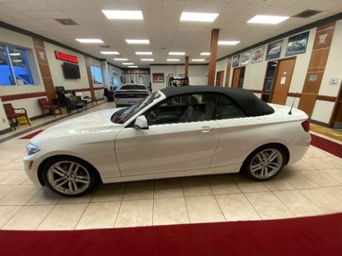 Used 2016 BMW 228i M SPORT LINE image 2