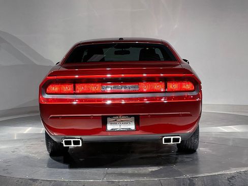 Used 2014 Dodge Challenger SXT image 42