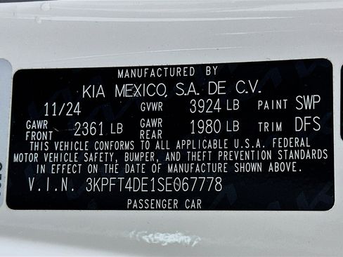 Used 2025 Kia K4 LXS image 12