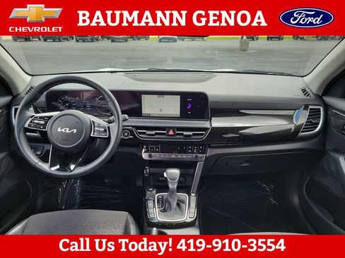 Used 2024 Kia Seltos S AWD/4WD image 12