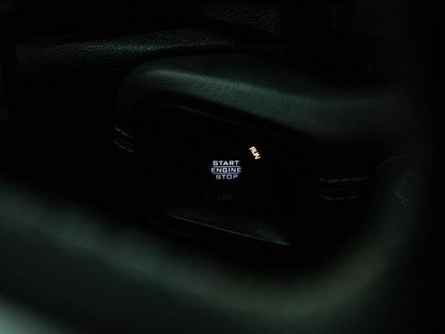 Used 2025 Jeep Wrangler Unlimited Sahara image 17