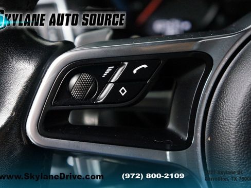 Used 2018 Porsche Macan Sport Edition image 20