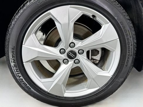 Certified 2023 Audi Q5 2.0T Premium w/ Convenience Package image 31