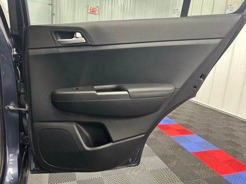 Used 2018 Kia Sportage LX w/ LX Popular Package image 18