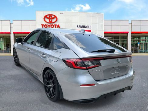 Used 2024 Honda Civic Sport image 4