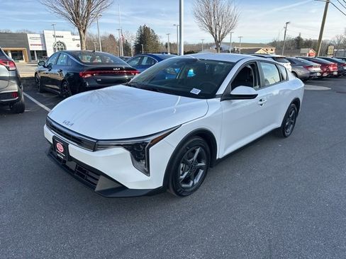 Used 2025 Kia K4 LXS image 4