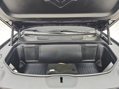 Used 2025 Rivian R1S Adventure AWD/4WD image 14