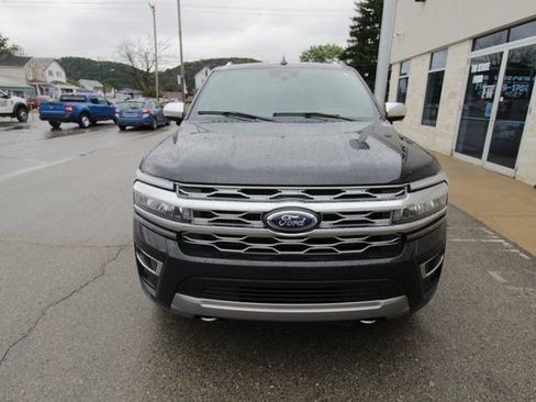 Used 2023 Ford Expedition Max Platinum image 9