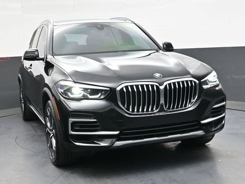 Used 2022 BMW X5 xDrive40i w/ Premium Package AWD/4WD image 9