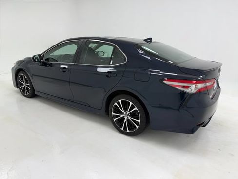 Used 2019 Toyota Camry SE FWD image 37