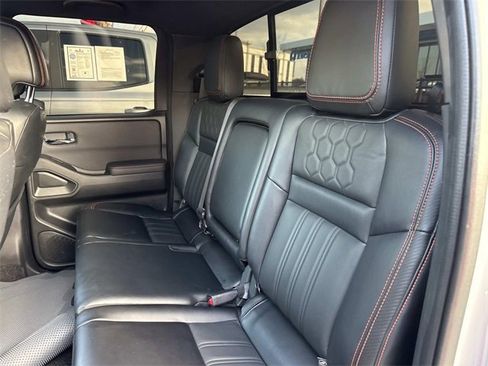 Used 2023 Nissan Frontier Pro-X w/ Pro-X Premium Package image 15