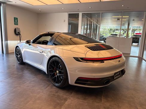 Used 2024 Porsche 911 Targa 4S w/ Premium Package AWD/4WD image 8