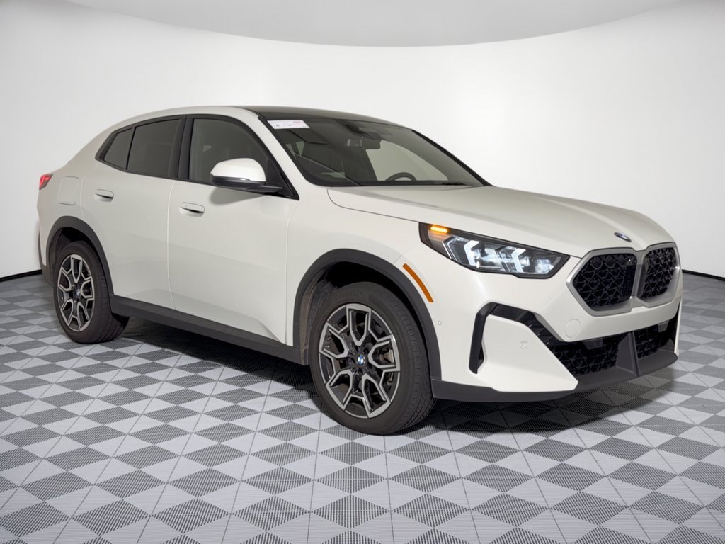 Used 2026 BMW X2 xDrive28i AWD/4WD image 7