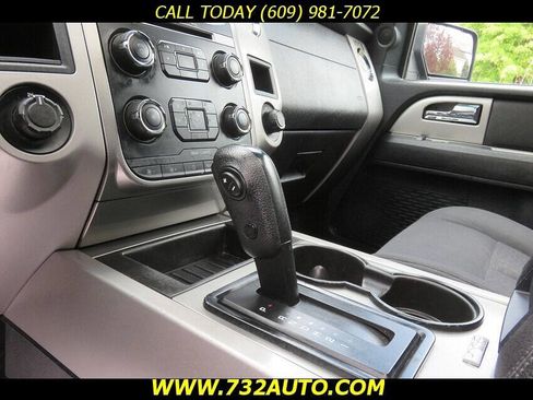 Used 2015 Ford Expedition EL XLT image 15