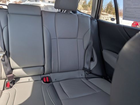 Used 2024 Subaru Outback Limited image 14