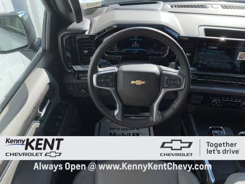 Certified 2025 Chevrolet Silverado 1500 LTZ w/ LTZ Premium Package image 30