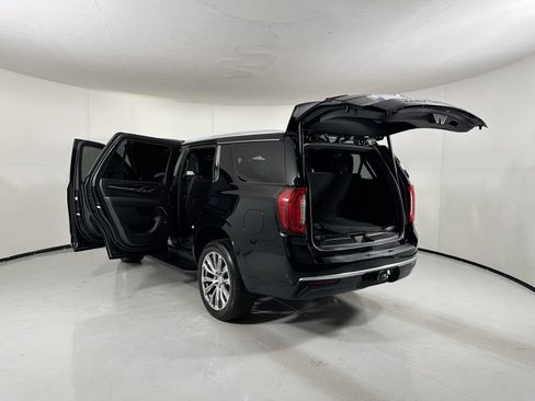 Used 2021 GMC Yukon Denali w/ LPO, Illumination Package AWD/4WD image 32