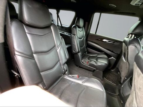 Used 2020 Cadillac Escalade ESV Platinum AWD/4WD image 26