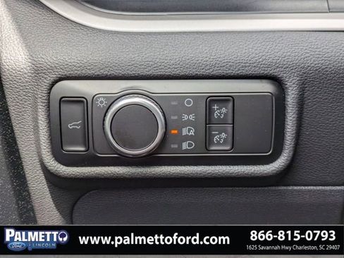 Used 2024 Ford Explorer XLT image 24