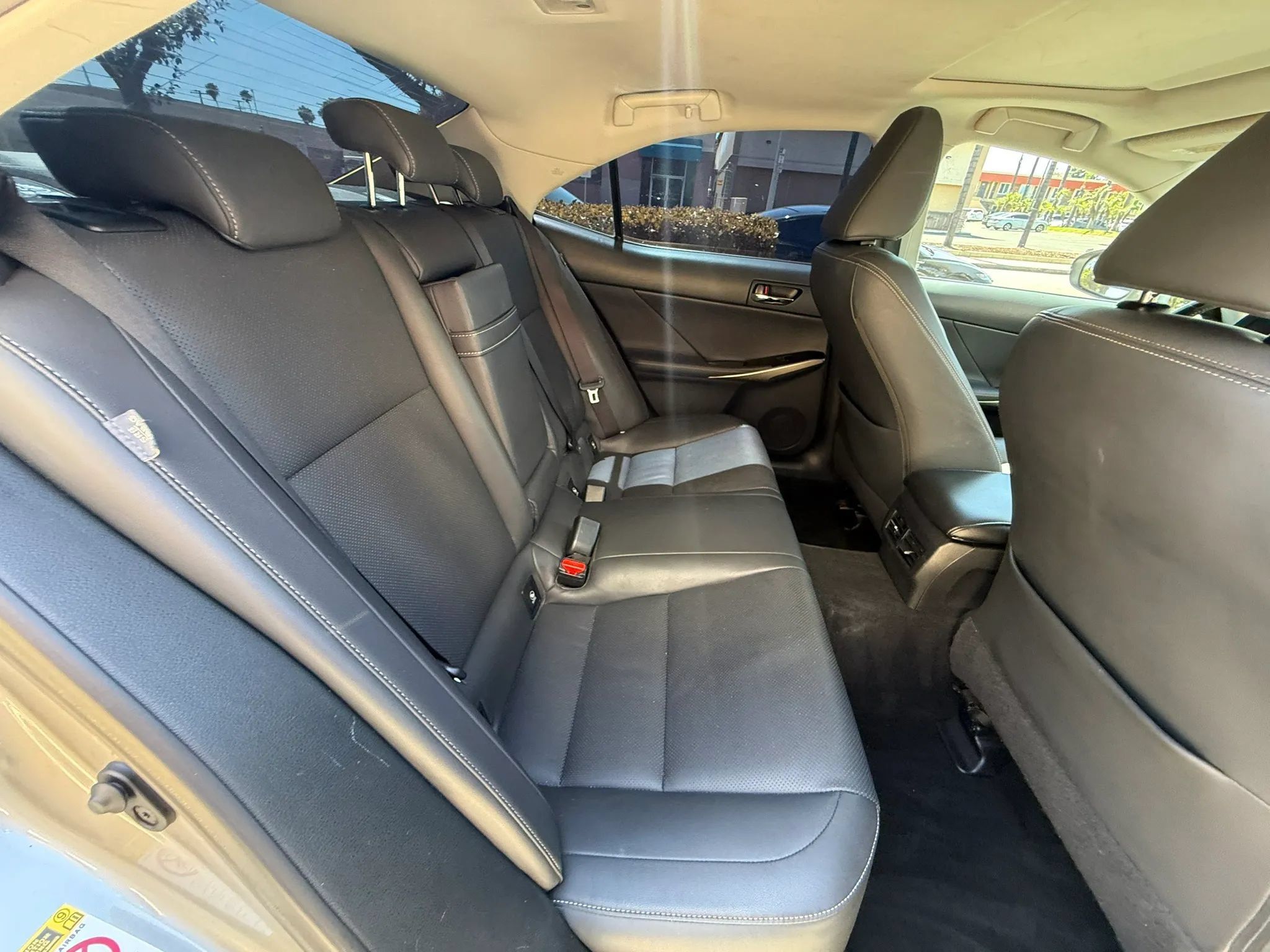 Used 2016 Lexus IS 200t RWD image 17