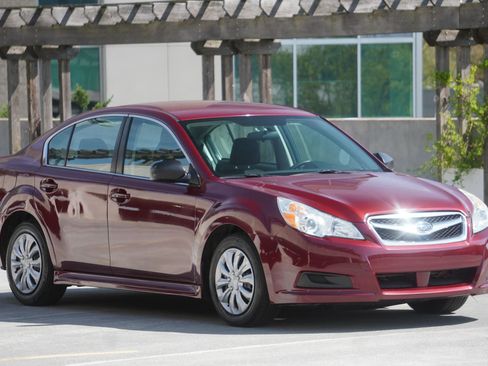 Used 2011 Subaru Legacy 2.5i image 17