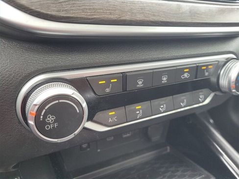 Used 2023 Nissan Altima 2.5 SV w/ SV Premium Package FWD image 30