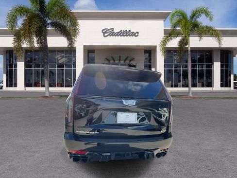 Certified 2023 Cadillac Escalade V AWD/4WD image 12