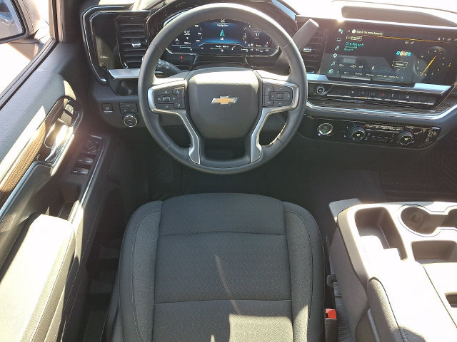 Used 2024 Chevrolet Silverado 1500 LT AWD/4WD image 3