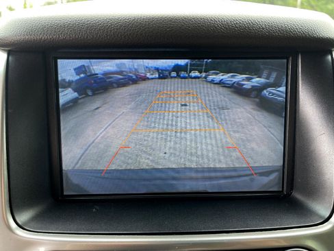 Used 2015 Chevrolet Tahoe LT image 30