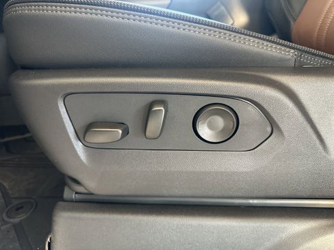 New 2026 Chevrolet Silverado 1500 High Country w/ High Country Premium Package image 17