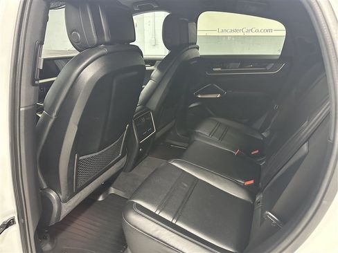 Used 2024 Porsche Cayenne Coupe w/ Premium Package Plus AWD/4WD image 3