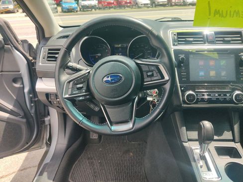 Used 2018 Subaru Outback 2.5i Premium AWD/4WD image 12