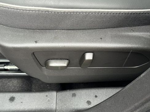 Used 2023 Buick Envision Avenir AWD/4WD image 20