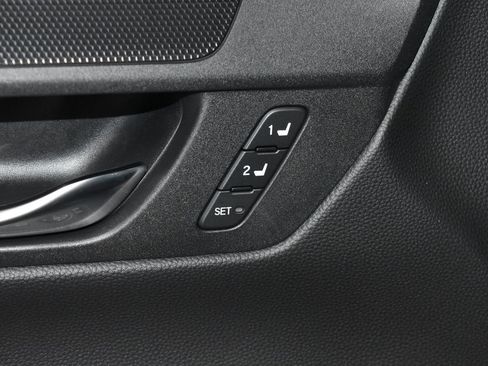Used 2025 Honda CR-V Sport-L image 5