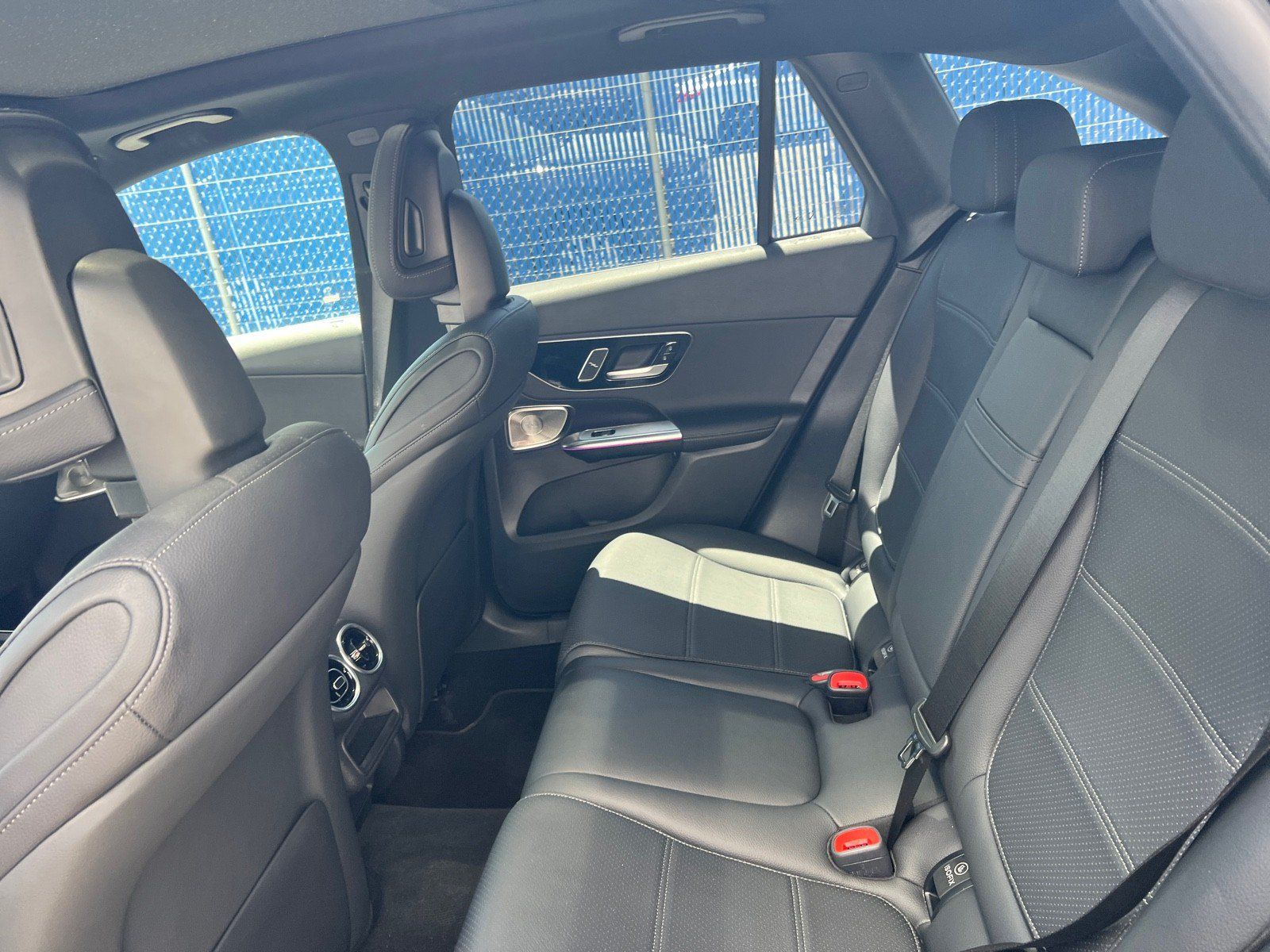 Used 2026 Mercedes-Benz GLC 300 4MATIC image 18