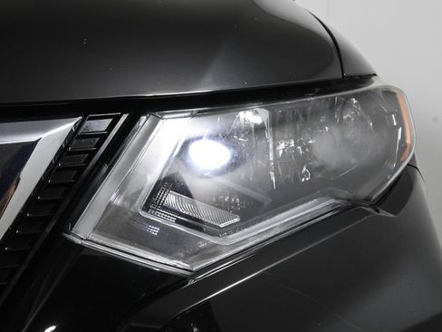 Used 2017 Nissan Rogue SV w/ Midnight Edition Package AWD/4WD image 11