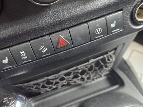 Used 2013 Jeep Wrangler Unlimited Sahara w/ Mopar Chrome Edition Group image 25