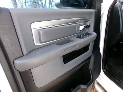 Used 2013 RAM 2500 SLT image 15