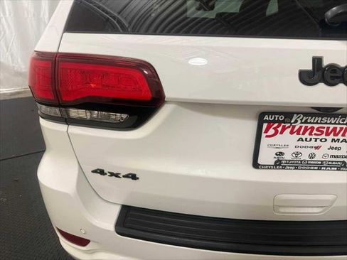 Certified 2021 Jeep Grand Cherokee Laredo X image 15