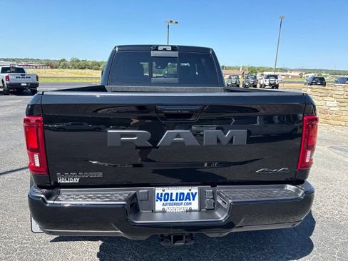 New 2026 RAM 3500 Laramie AWD/4WD image 4