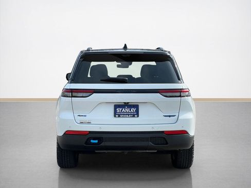 Used 2022 Jeep Grand Cherokee Trailhawk w/ Advanced Protech Group II image 6