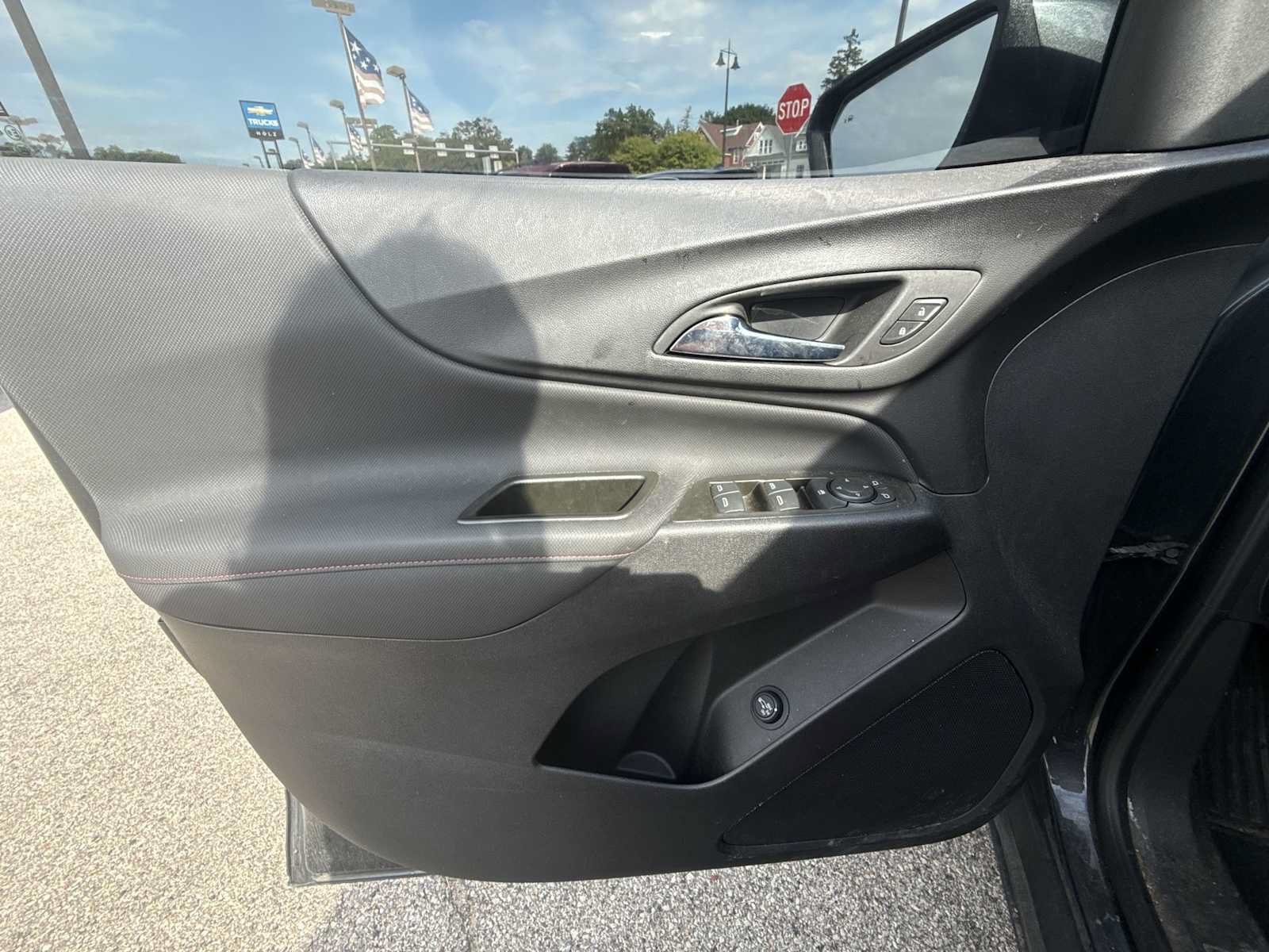 Certified 2023 Chevrolet Equinox RS FWD image 14